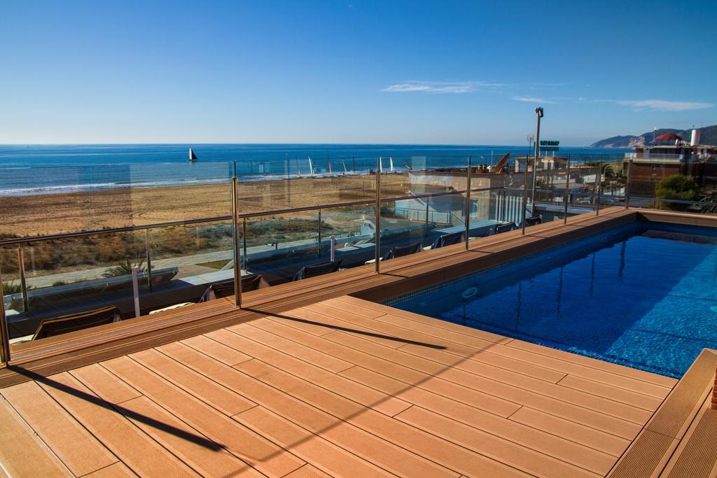 Apartaments Maritim Castelldefels Kültér fotó