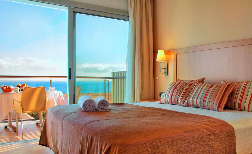 Apartaments Maritim Castelldefels Kültér fotó
