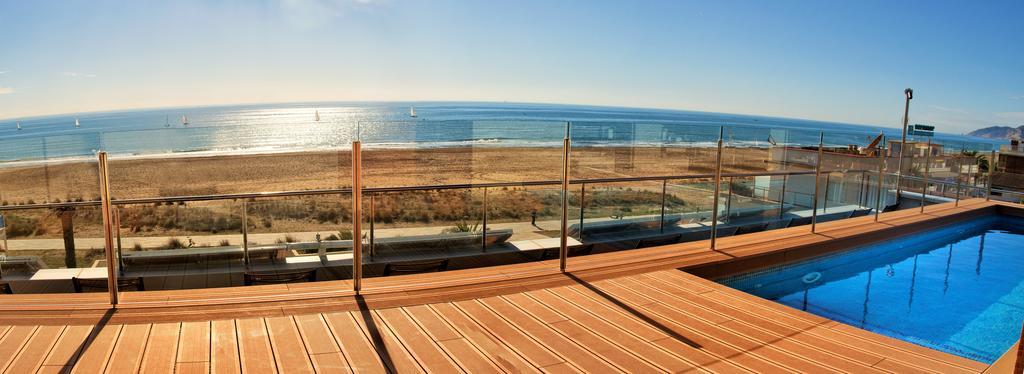 Apartaments Maritim Castelldefels Kültér fotó