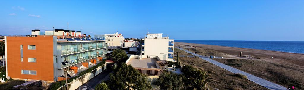 Apartaments Maritim Castelldefels Kültér fotó